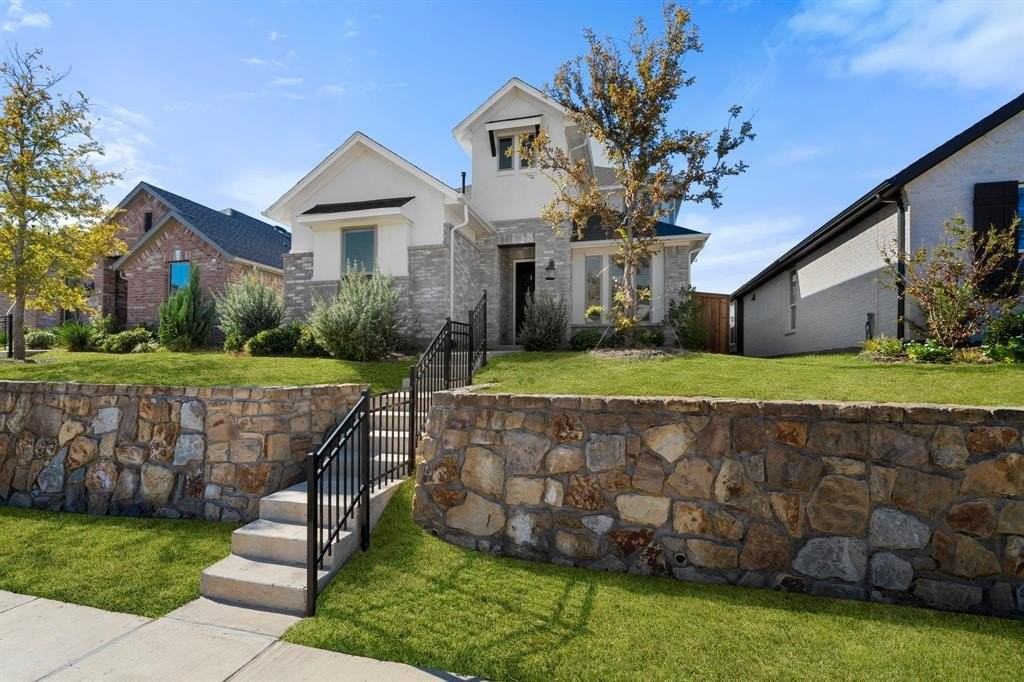 8109 Meadow Valley Dr - Photo 2 of 40