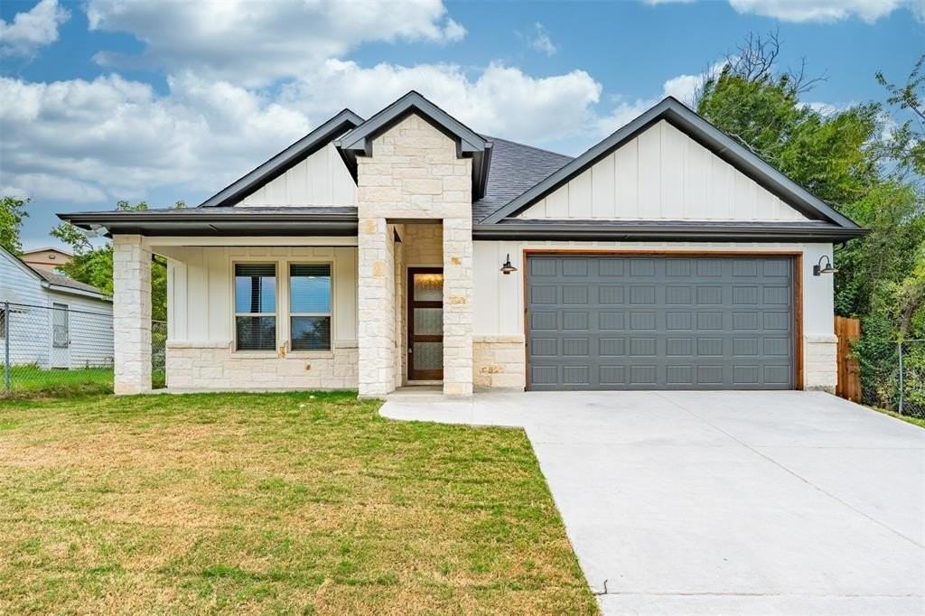 9219 Dale Lane Ct - Photo 3 of 32