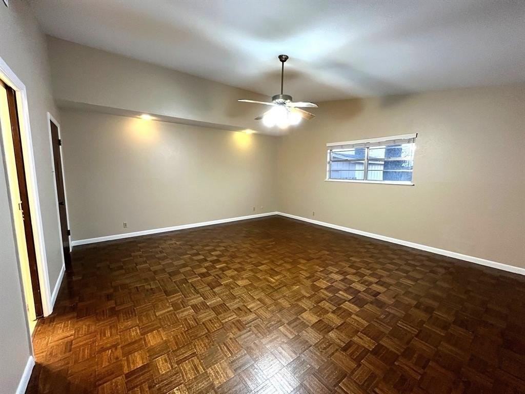 1202 W Munson St - Photo 7 of 12