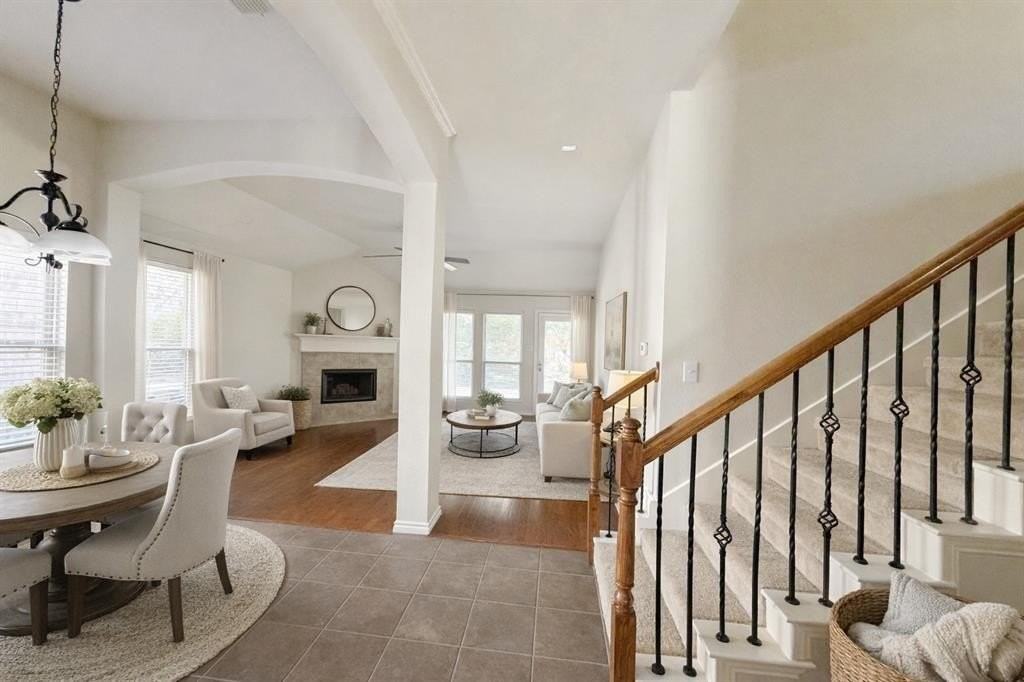 2113 Fairway View Ln - Photo 3 of 17