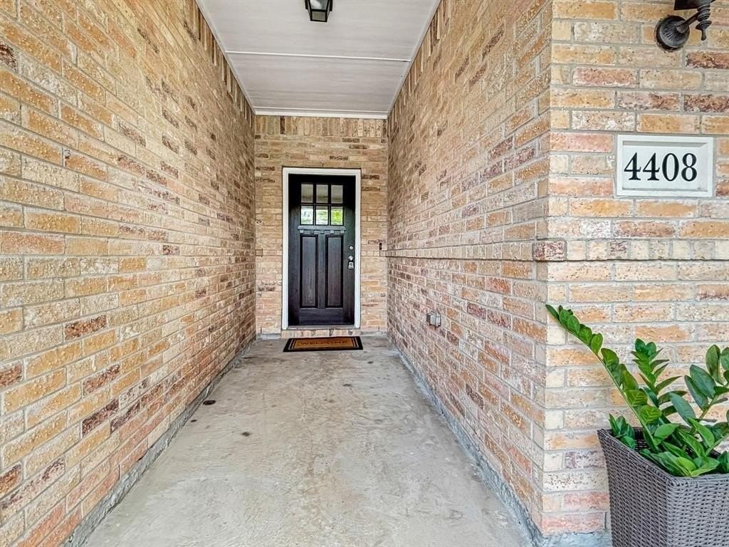 4408 Dashland Dr - Photo 3 of 28