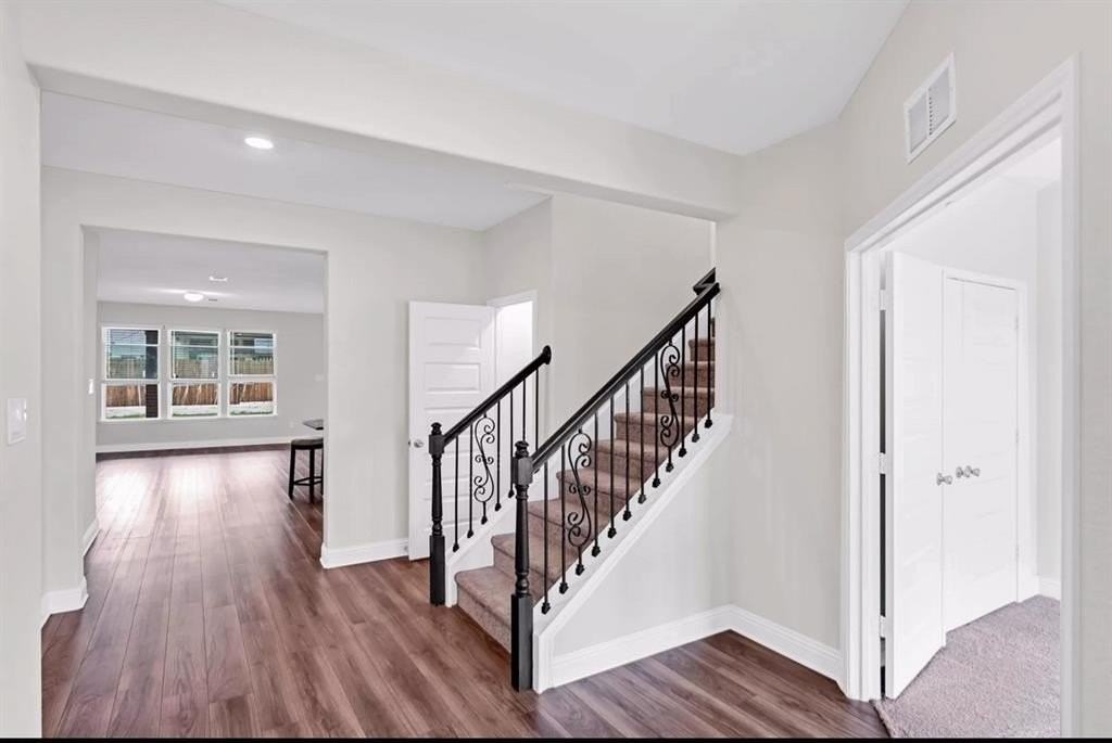 3633 Keechi Creek Dr - Photo 2 of 6