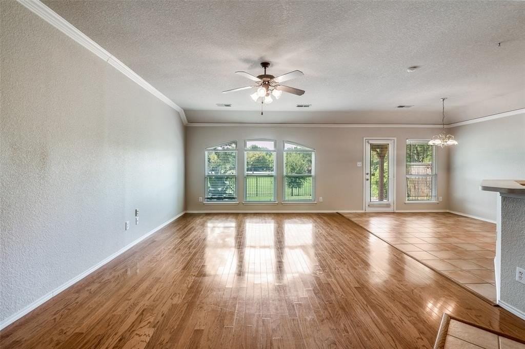 1012 Inland Ln - Photo 6 of 23