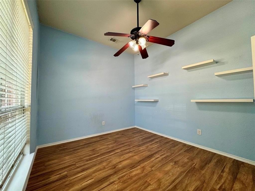 9301 Regal Oaks Dr - Photo 4 of 34