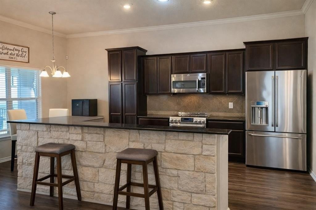 2517 Nolan Creek St - Photo 2 of 21