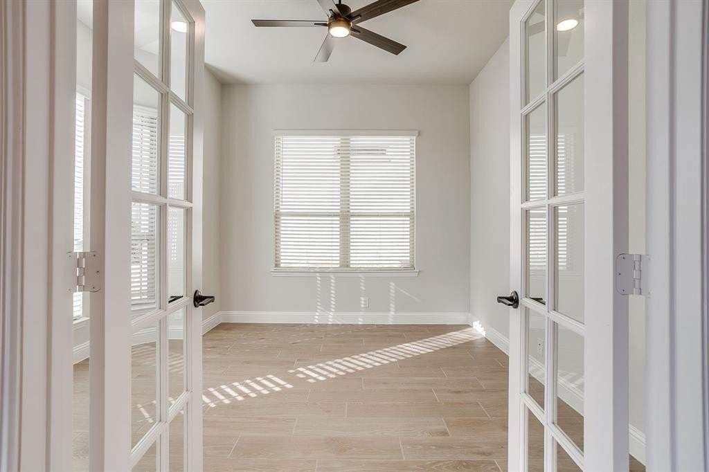 144 Kingfisher Ln - Photo 4 of 40