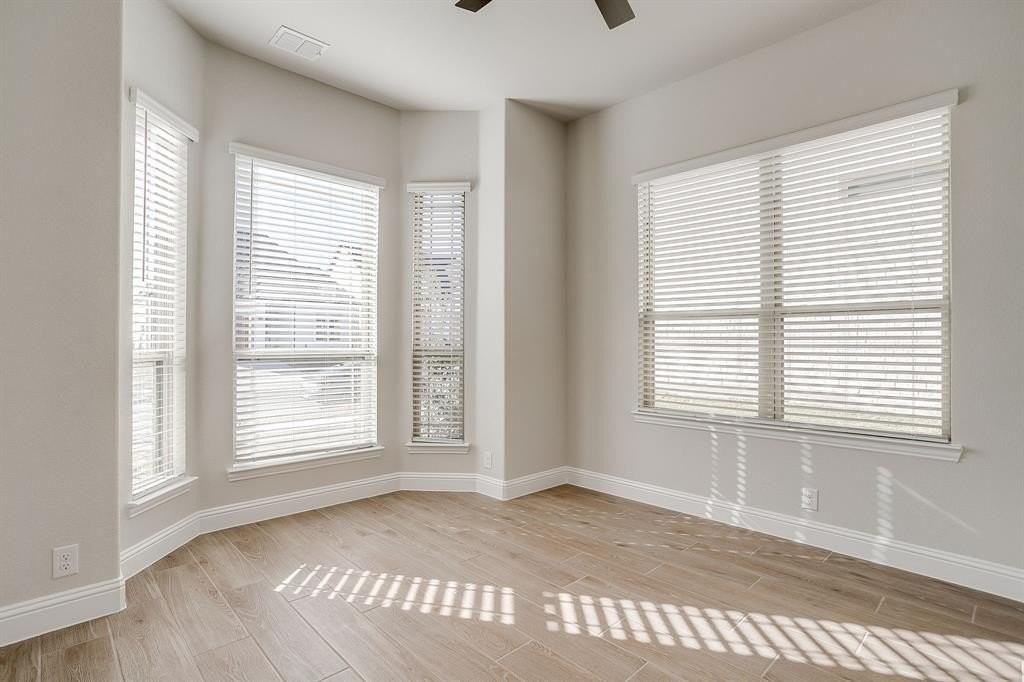 144 Kingfisher Ln - Photo 5 of 40