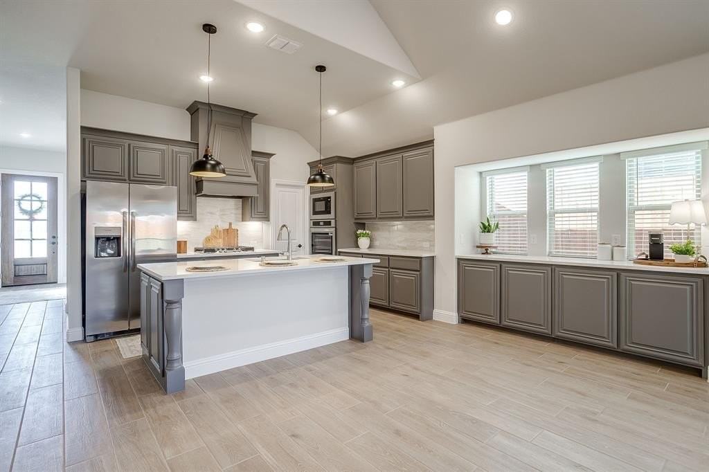 144 Kingfisher Ln - Photo 7 of 40