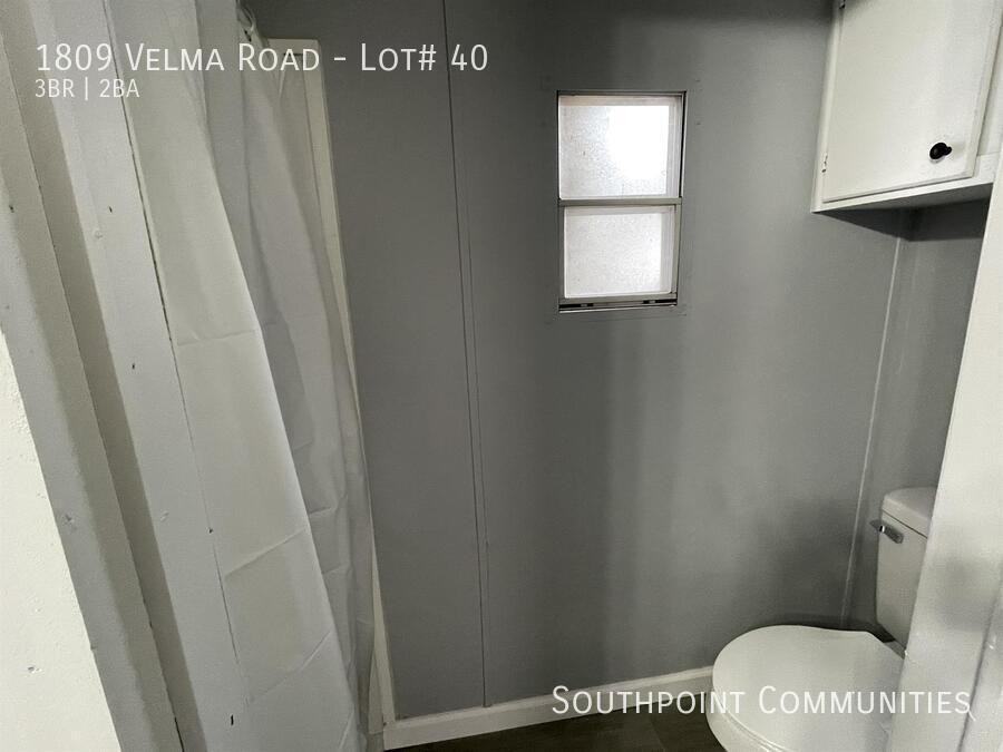 1809 Velma Rd - Photo 7 of 10