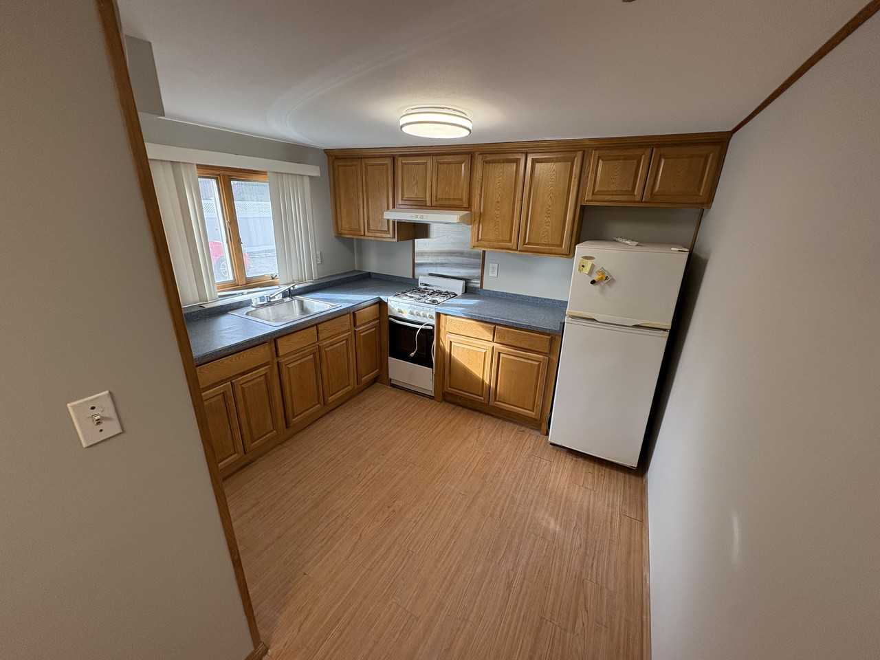 170 Woodland Avenue - Photo 4 of 7