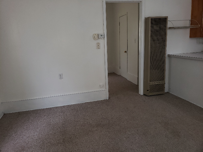 208 1/2 Herbert Ave #C - Photo 7 of 18