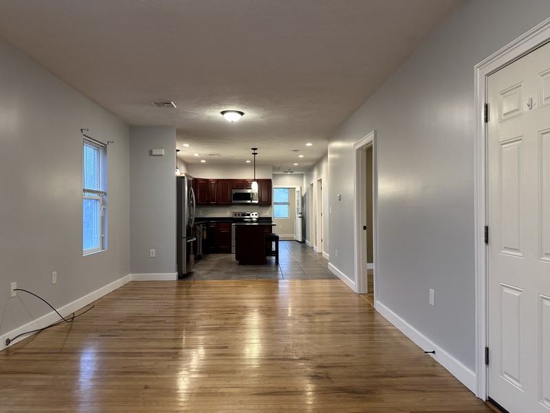 20 Villa Rd - Photo 6 of 21