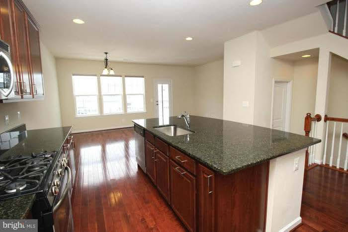 25504 Feltre Ter - Photo 6 of 32