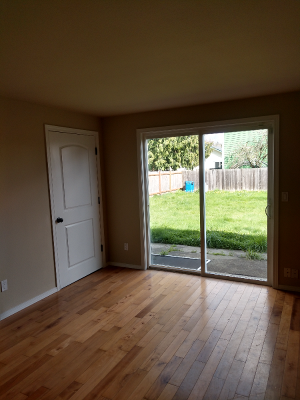 834 4th Ave N - Photo 2 of 11