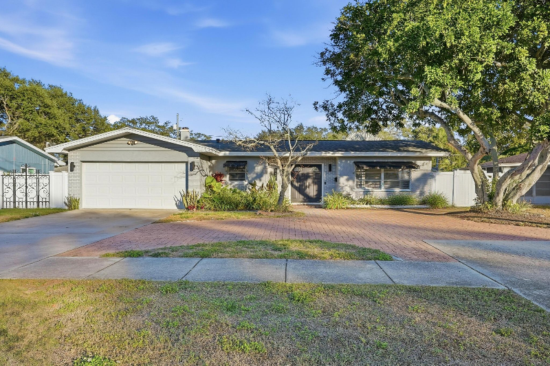 725 Patricia Ave - Photo 5 of 50