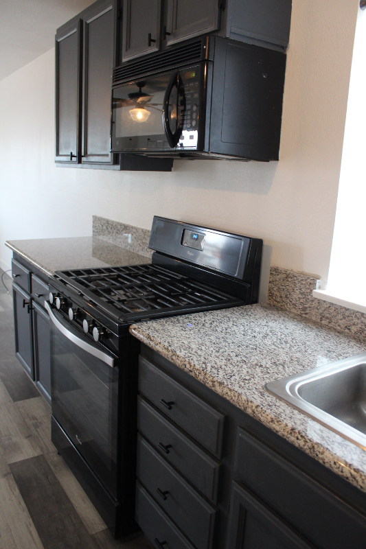 202 Bruce Way #B - Photo 3 of 18