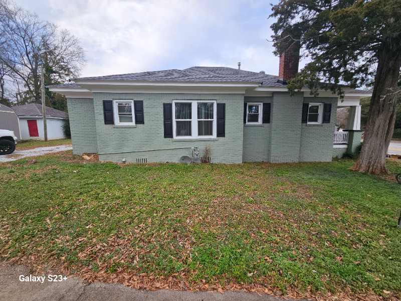 1933 Nance St - Photo 2 of 13