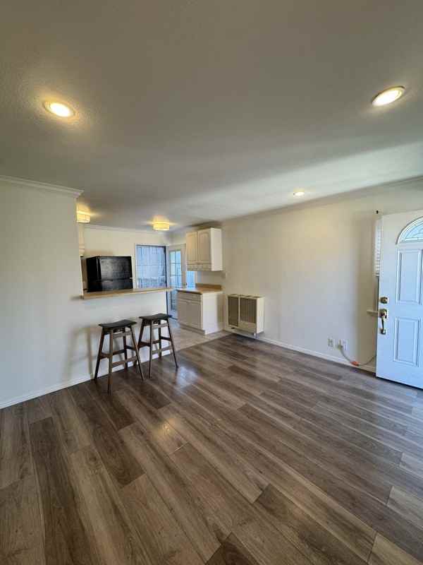 1706 W Commonwealth Ave #1706 - Photo 2 of 4