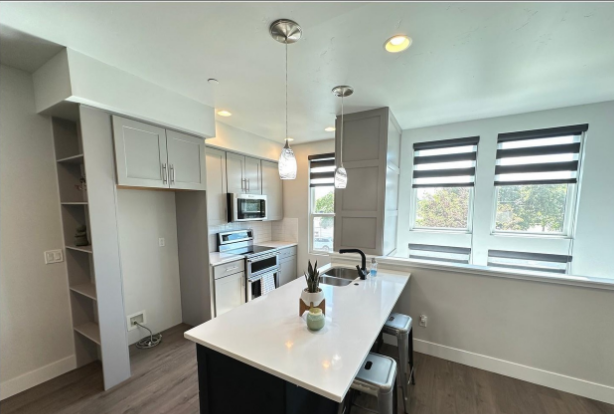 1514 W River St #207 - Photo 2 of 20