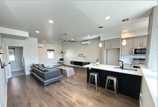 1514 W River St #207 - Photo 3 of 20