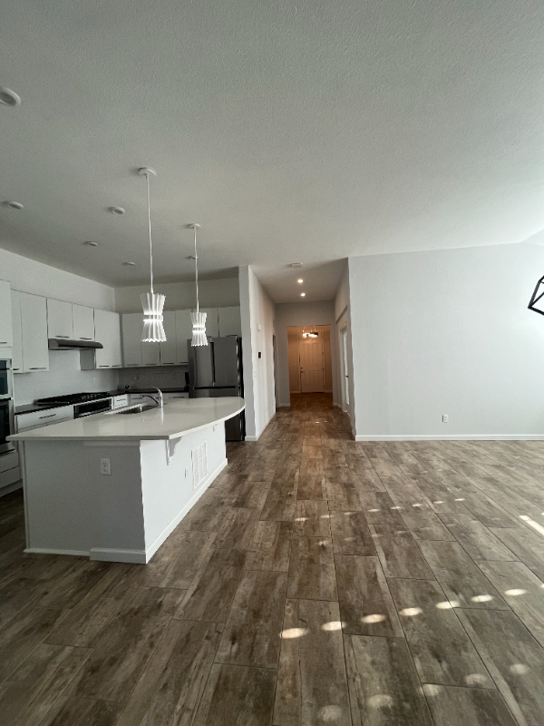 1733 Pioneer Cir - Photo 5 of 20