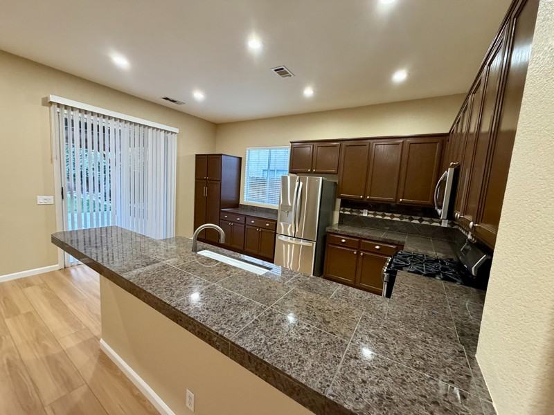 2450 Martin Anthony Ct - Photo 7 of 26