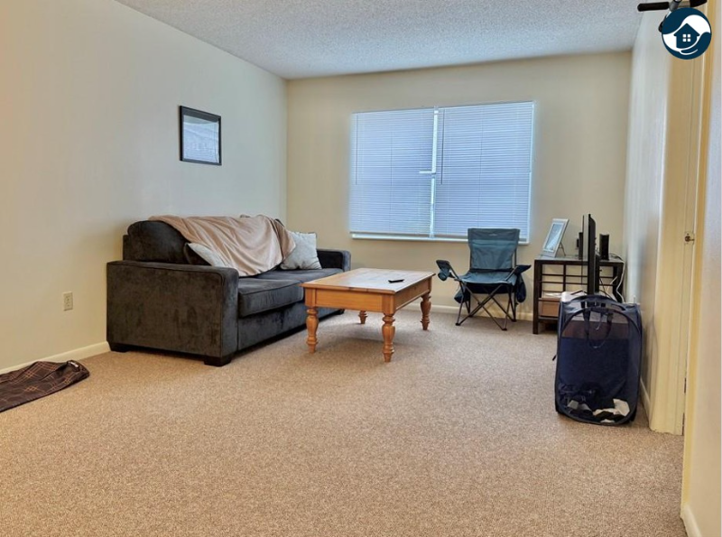 229 E King St #19 - Photo 6 of 18