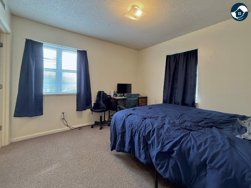 229 E King St #19 - Photo 7 of 18