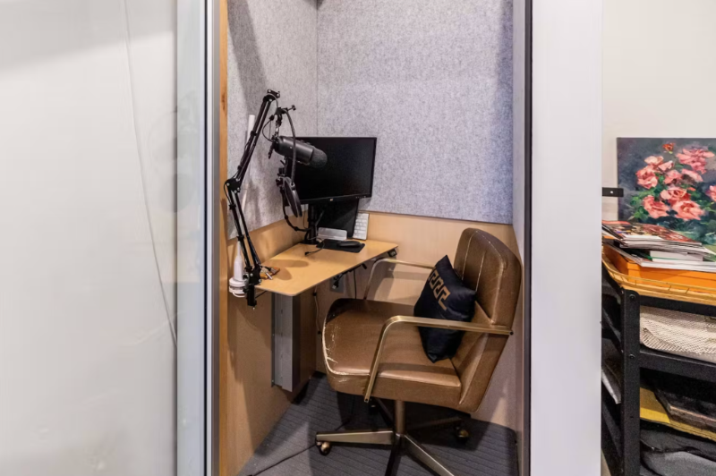 730 29th St #105 - Photo 4 of 12