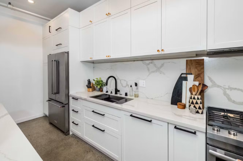 730 29th St #105 - Photo 6 of 12