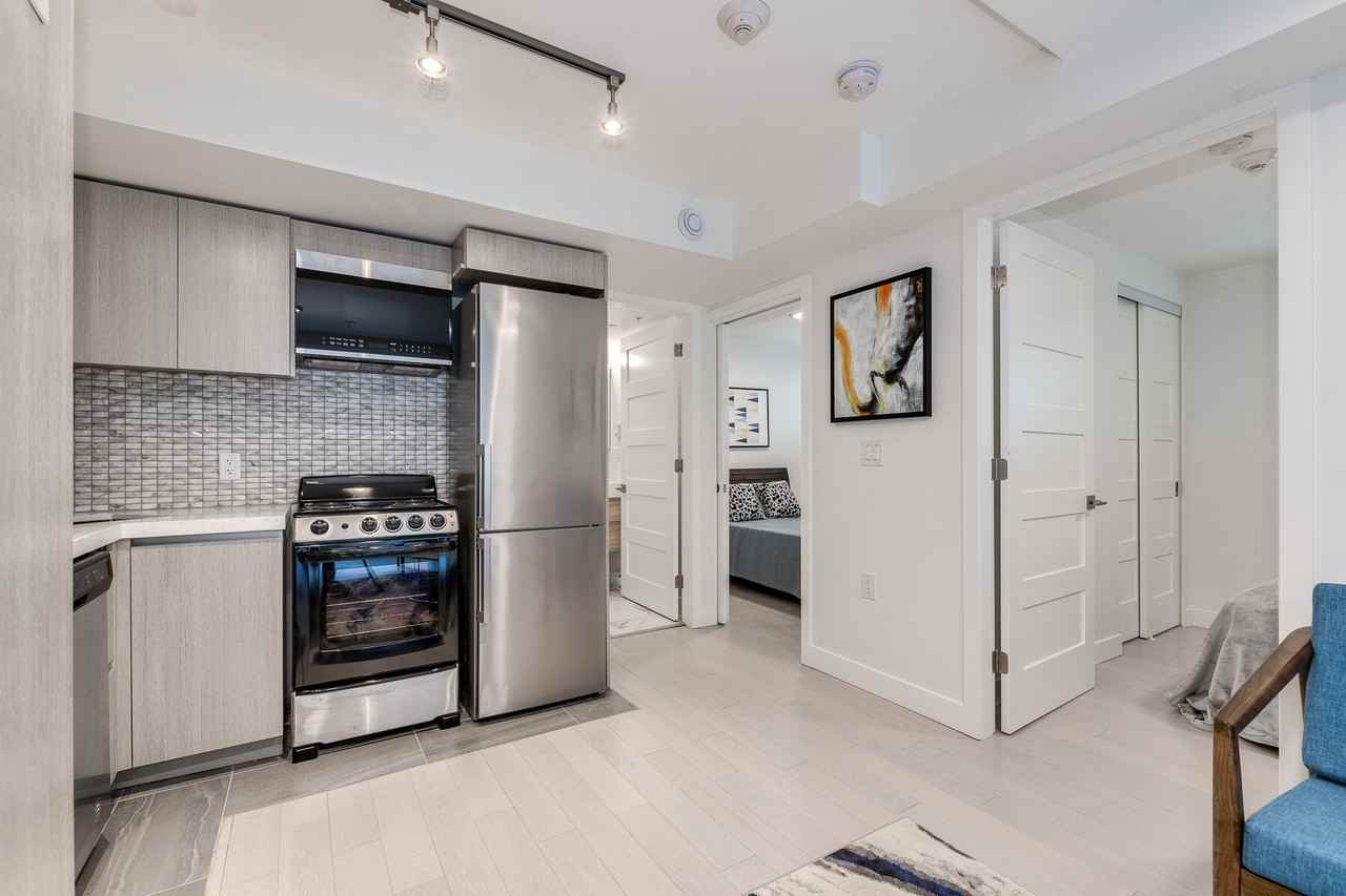 1431 Haro Street #1433 - Photo 6 of 21