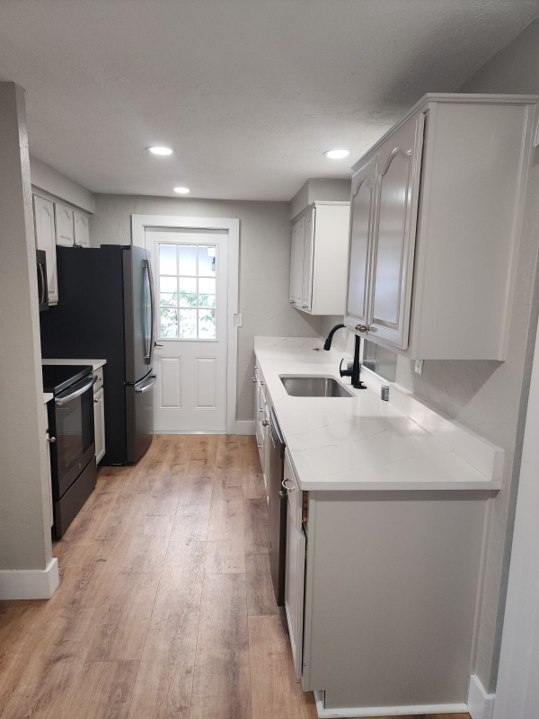 1835 Joyce St - Photo 6 of 13