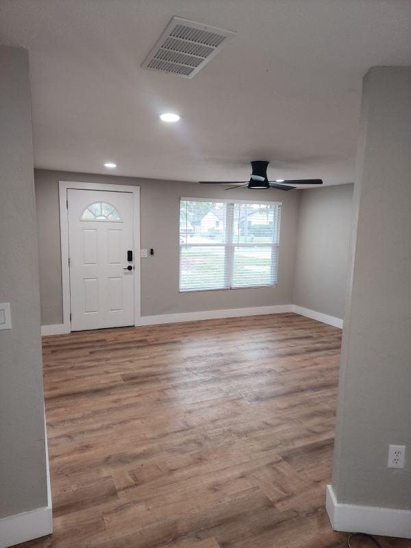 1835 Joyce St - Photo 7 of 13