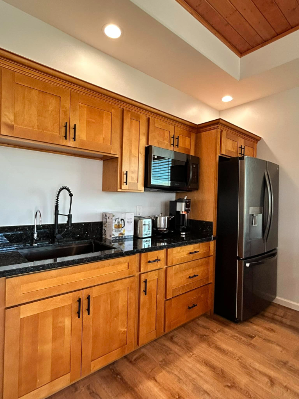 15-1606 2nd Ave #B - Photo 5 of 12