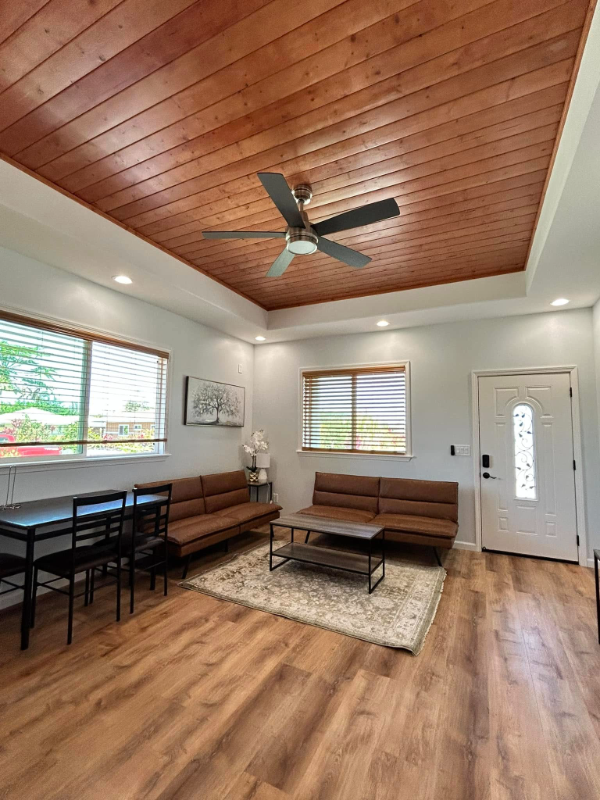 15-1606 2nd Ave #B - Photo 7 of 12