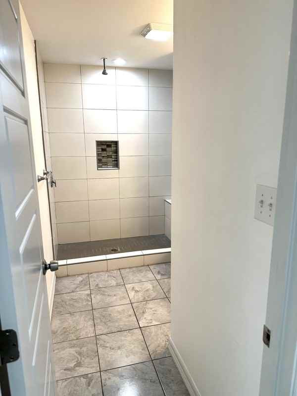 325 Clemente Ave #B - Photo 6 of 16