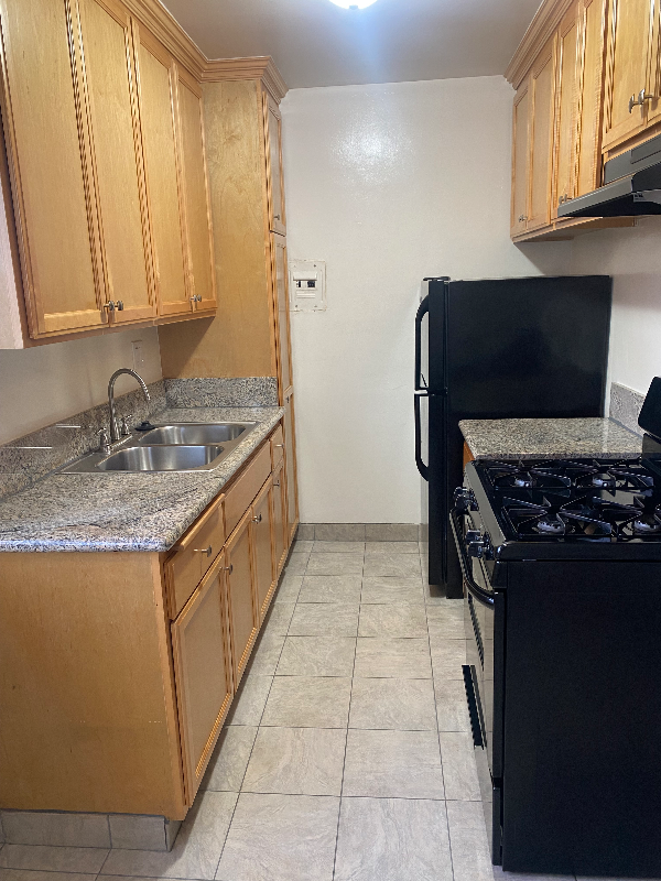 5369 Inglewood Blvd #7 - Photo 2 of 7