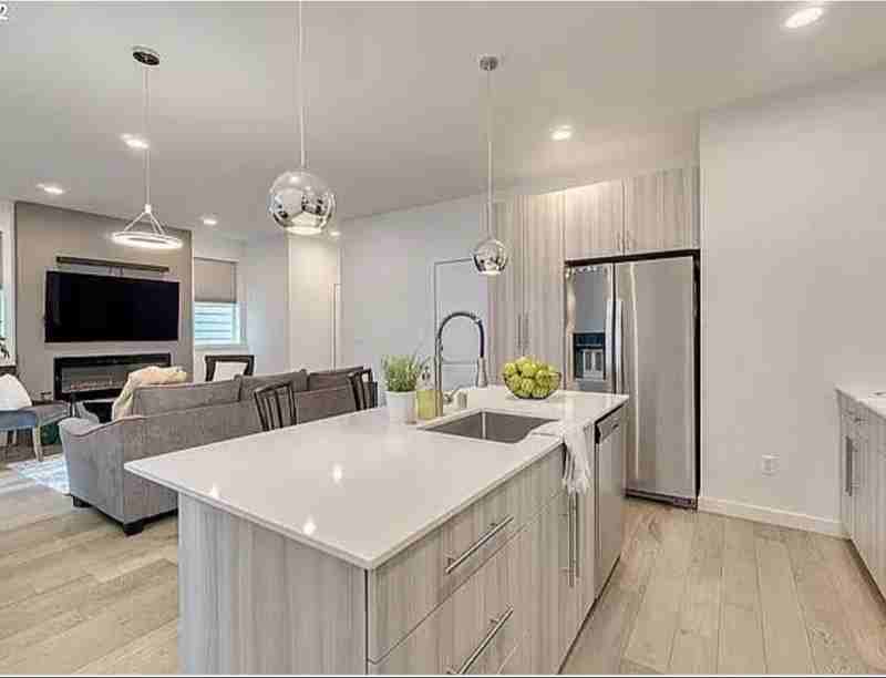 5912 Ne 56th Cir - Photo 3 of 8