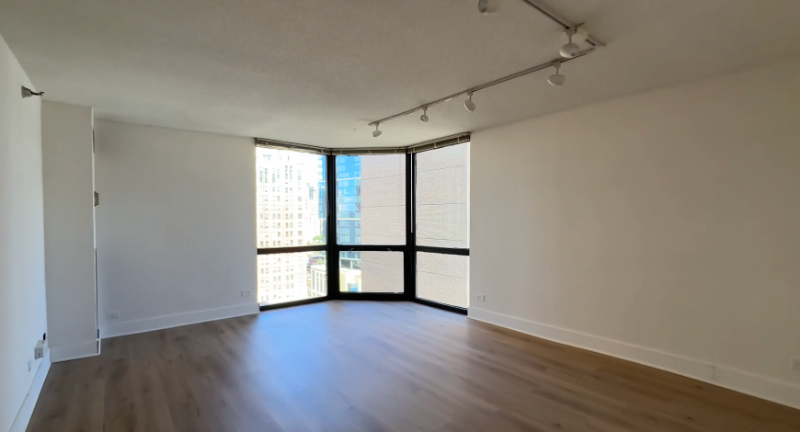 1212 N Dearborn St - Photo 4 of 8