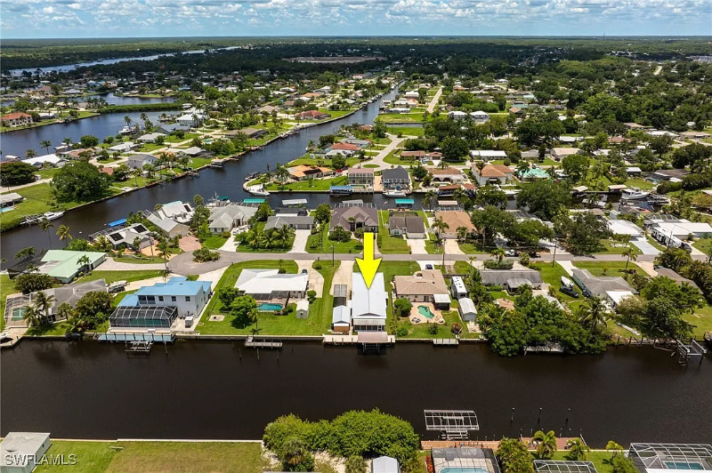 2115 Saint Croix Ave - Photo 3 of 16