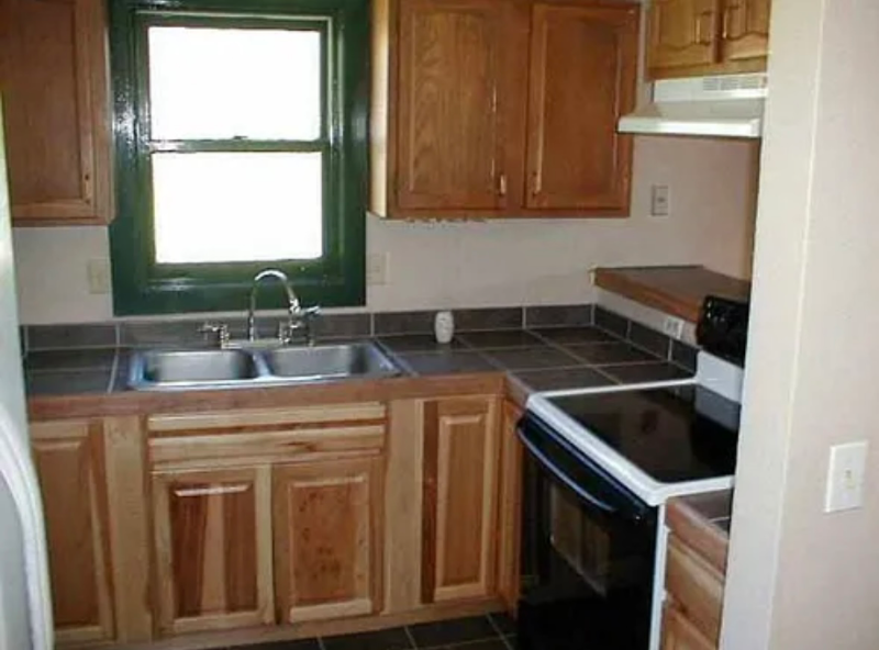 45 Blackstock Dr #3 - Photo 3 of 11