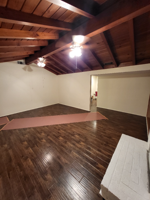 407 W 6th St #A - Photo 5 of 14