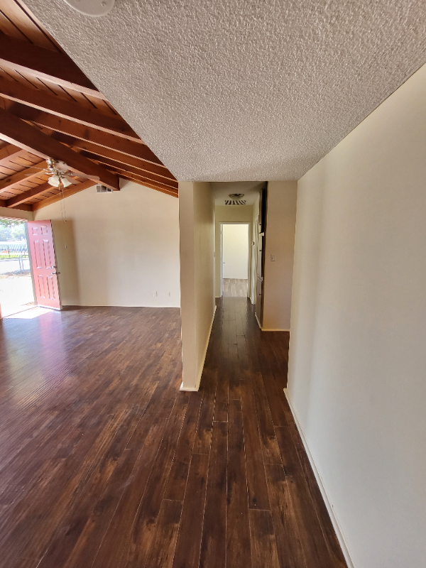 407 W 6th St #A - Photo 6 of 14