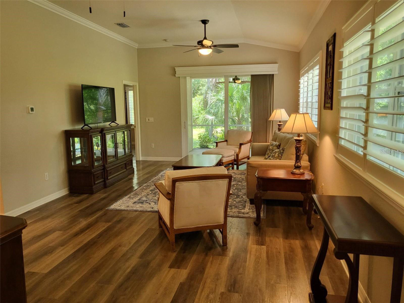 201 Auburn Woods Cir - Photo 4 of 20