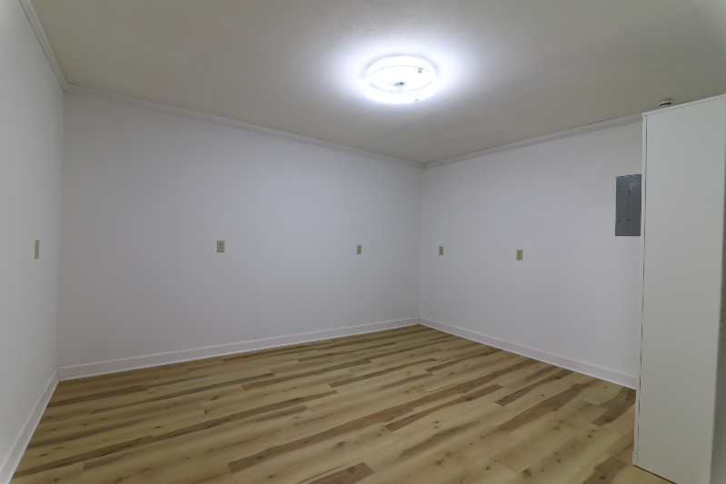 4912 Powell Rd - Photo 6 of 20