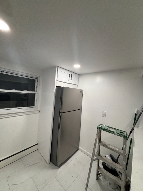 271 Louis Ave - Photo 5 of 6