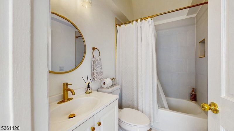 351 Tremont Ave - Photo 2 of 5