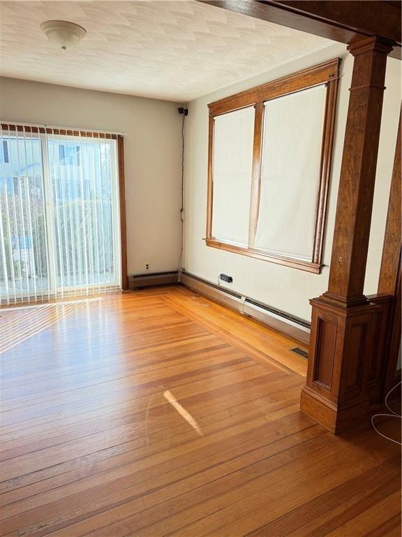 110 Burbank St - Photo 3 of 8