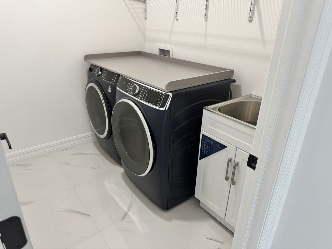 1907 W 9th St - Photo 7 of 10