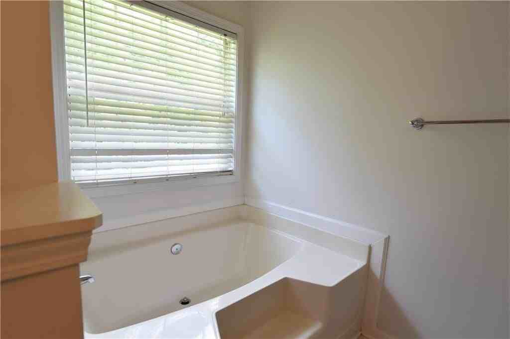 3347 Baymount Way - Photo 7 of 20